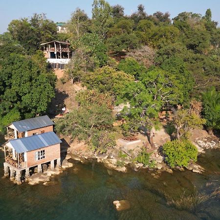 Soul Rebel Lodge & Backpackers Nkhata Bay Dış mekan fotoğraf