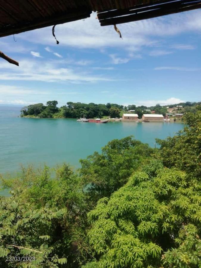 Soul Rebel Lodge & Backpackers Nkhata Bay Dış mekan fotoğraf