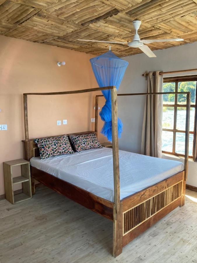 Soul Rebel Lodge & Backpackers Nkhata Bay Dış mekan fotoğraf