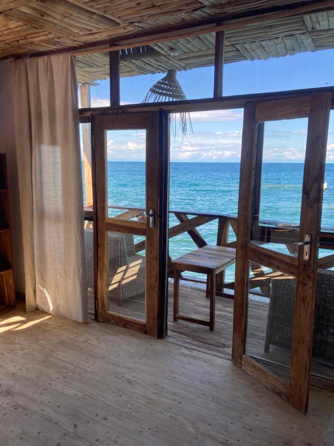 Soul Rebel Lodge & Backpackers Nkhata Bay Dış mekan fotoğraf