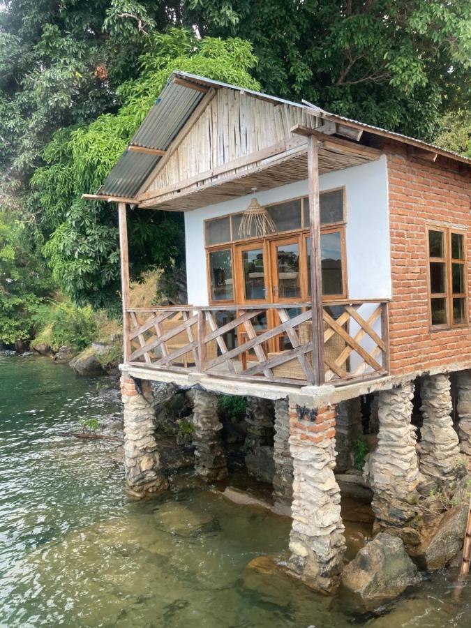 Soul Rebel Lodge & Backpackers Nkhata Bay Dış mekan fotoğraf
