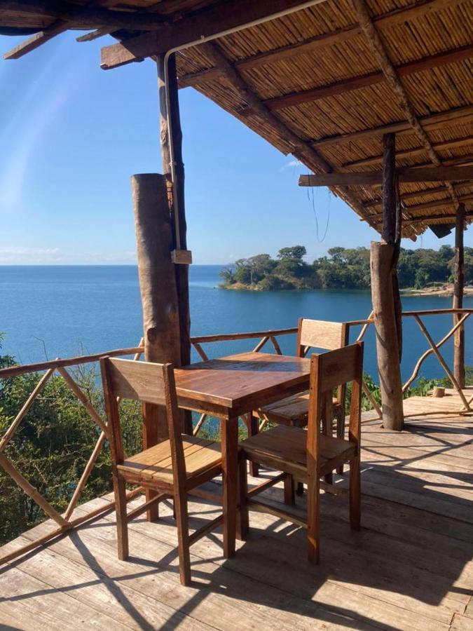 Soul Rebel Lodge & Backpackers Nkhata Bay Dış mekan fotoğraf
