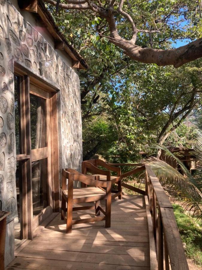 Soul Rebel Lodge & Backpackers Nkhata Bay Dış mekan fotoğraf
