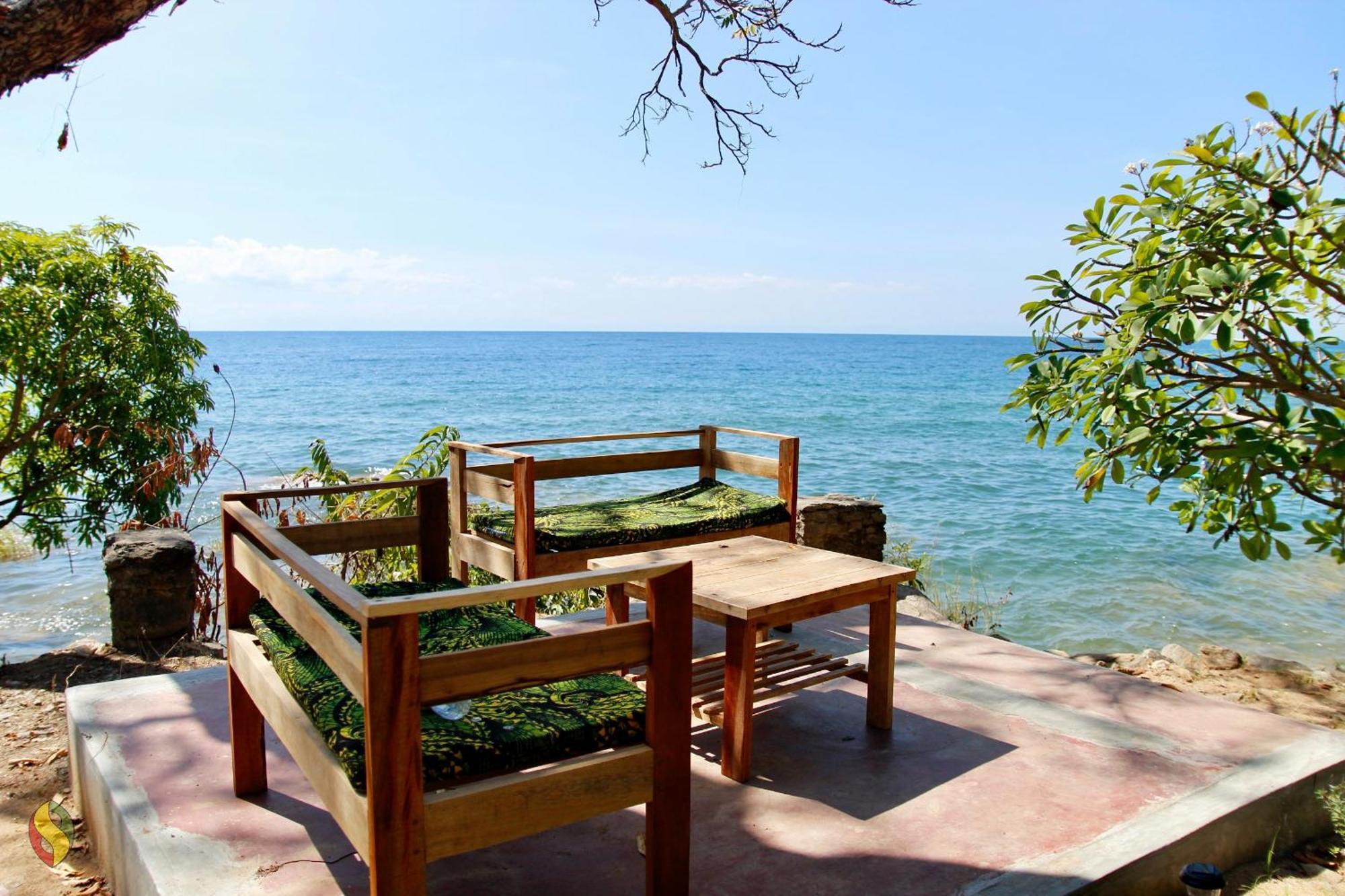 Soul Rebel Lodge & Backpackers Nkhata Bay Dış mekan fotoğraf