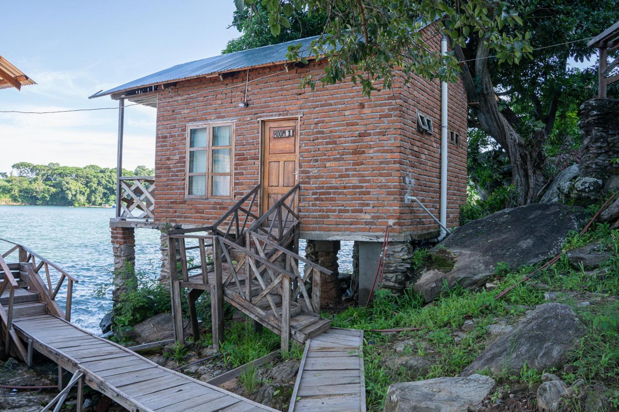 Soul Rebel Lodge & Backpackers Nkhata Bay Dış mekan fotoğraf