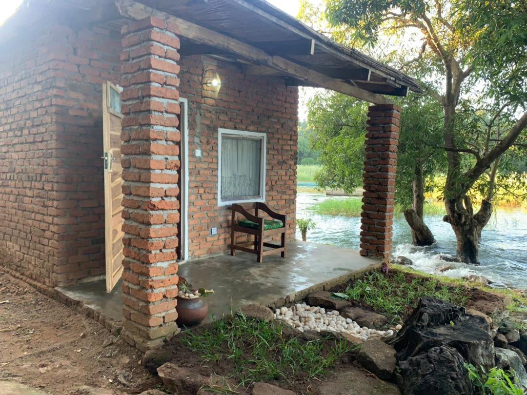 Soul Rebel Lodge & Backpackers Nkhata Bay Dış mekan fotoğraf